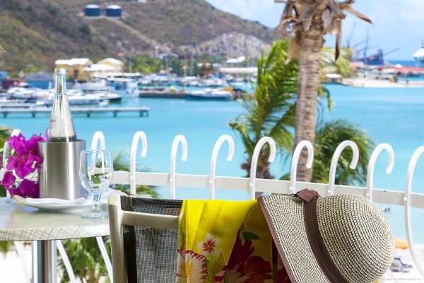 Holland House Beach Hotel